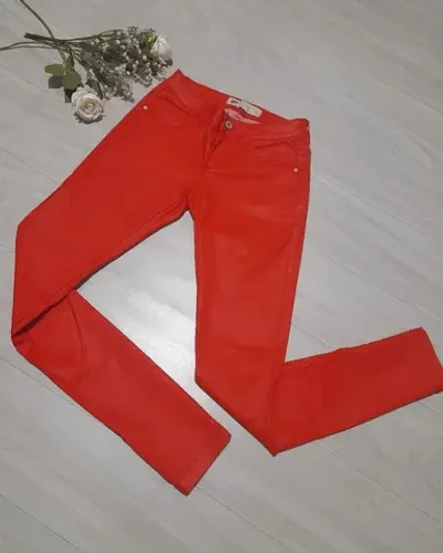 Calça skinny de algodão com poliéster e elastano da POOL COLORS. <br><br>NOVA