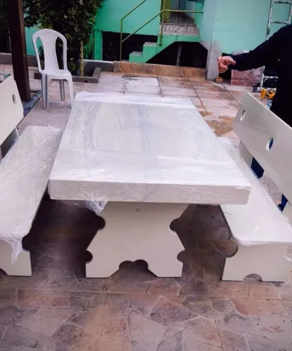 ""Conforto e Estilo: Móveis para Sua Área Externa"