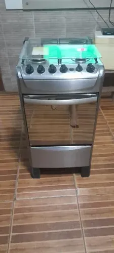 Fogão bem conservado 4 bocas inox com preto 399$$ 