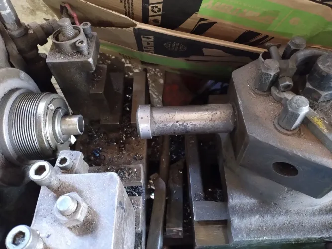 Torno revólver mecânico industrial usado