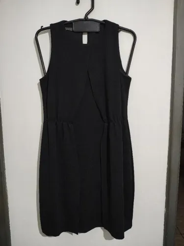 Vestido Madame M social preto curto