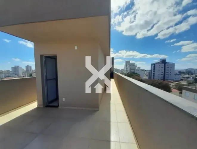 Cobertura à venda, 2 quartos, 2 suítes, 2 vagas, Sagrada Família - Belo Horizonte/MG