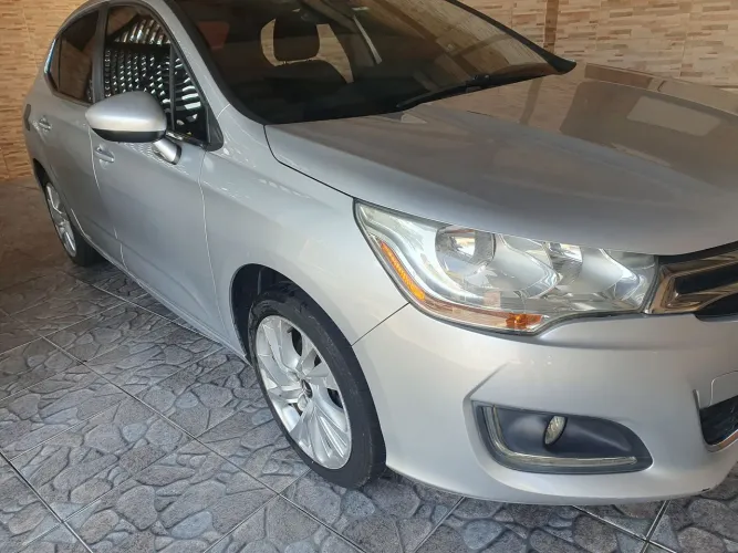 Citroen C4 Lounge Tendance 2.0 Flex 4P Aut. 2015