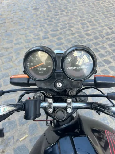 Moto em ótimo estado 
