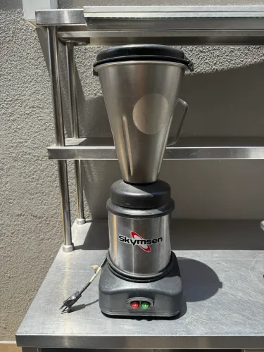 Liquidificador Comercial Skymsen LC10 Copo Monobloco 10L Aço Inoxidável 0,05cv