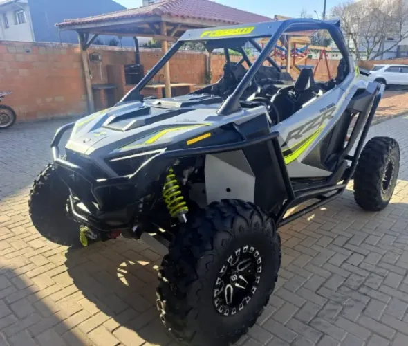 UTV POLARIS RZR PRO XP SPORT 4X4