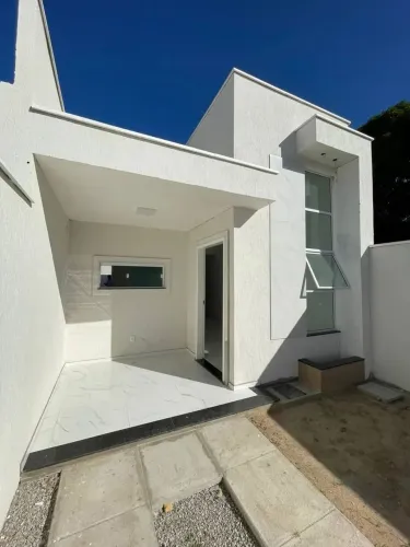 casa plana com 3 quartos suite com closet e pe direito duplo