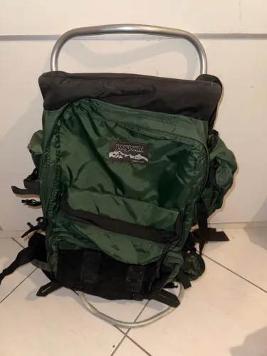 Mochilão Jansport Verde