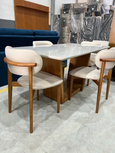 Mesa 1,60 + 4 Cadeiras Design Curvo NOVO ULTIMA PEÇA