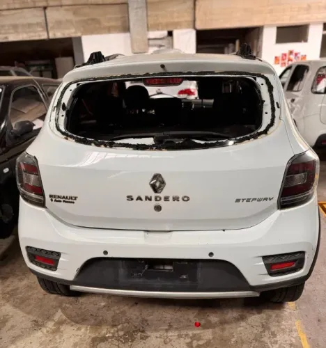 peças sandero stepway 1.6 h4m motor cambio rodas ferro bancos lataria em geral