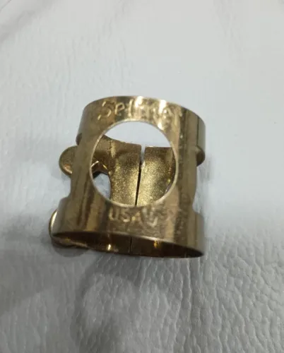 Abraçadeira Selmer USA Saxofone Alto