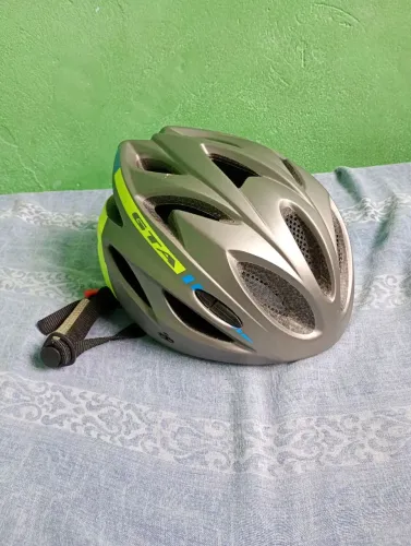 Capacete de Bicicleta gta - Cinza