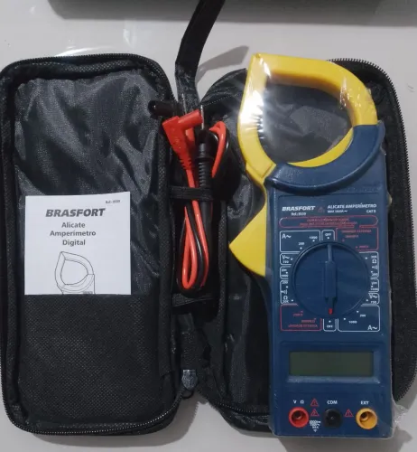 Alicate Amperímetro com Estojo e Bateria Digital Portátil Eletricista Brasfort.