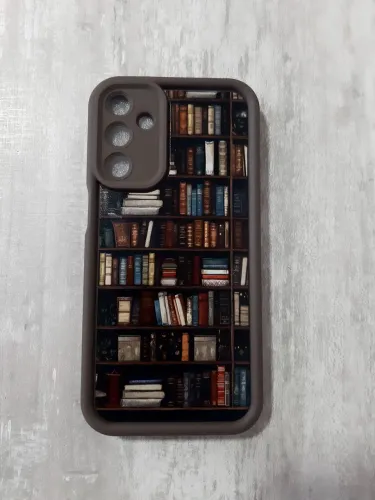Capa para Celular Estilo Estante de Livros
