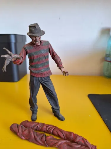 Boneco Freddy Krueger 