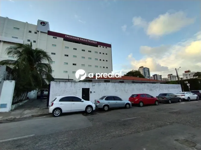 Locação de Casas / Padrão na cidade de Fortaleza
