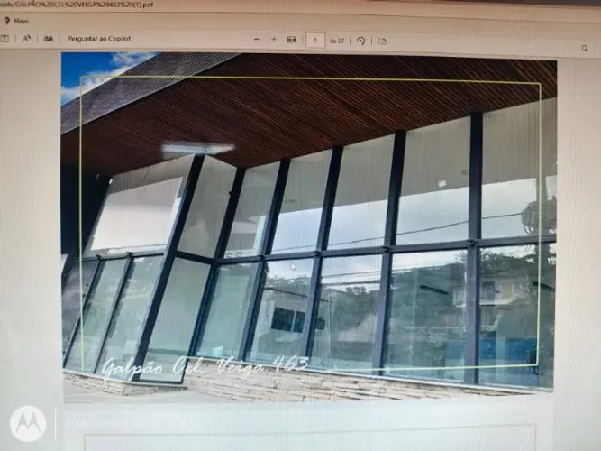 Cel Veiga - Loja de frente em 3 pavimentos 600m²