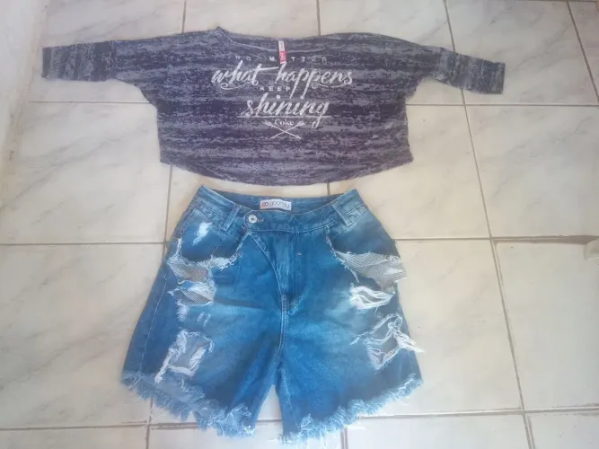 Conjunto short jeans e blusa