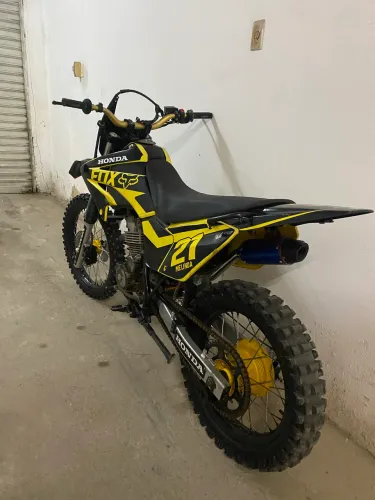 Vende-se tornado pra trilha 