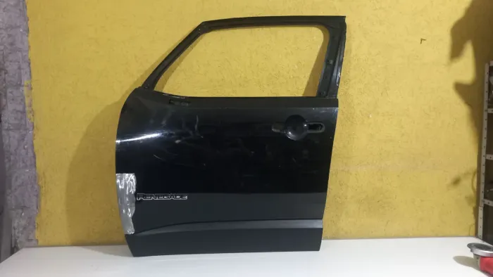 Porta dianteira esquerda Renegade 2015 até 2015 original 