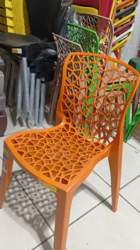 CADEIRA BISTRÔ  PRISMA ANTARES  LARANJA, NUDE E VERDE 