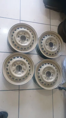 RODAS 4 FUROS ARO 15 ORIGINAL DO FUSCA BRASÍLIA VARIANT TL ZÉ DO CAIXÃO 