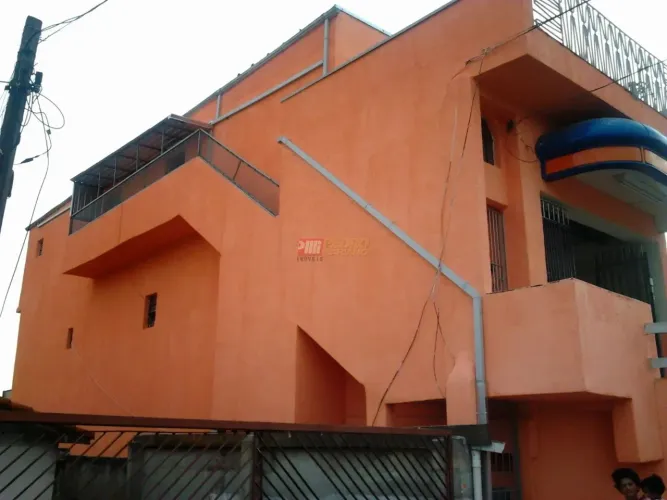 Prédio Comercial no Bairro Jardim Stella em Santo André