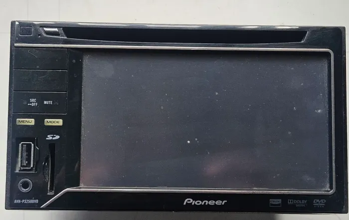 Radio pioneer AVH P3250 DVD COM TV