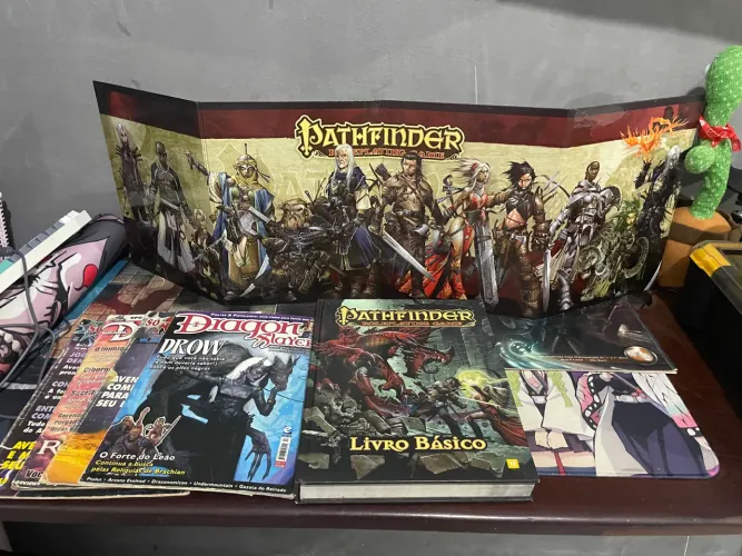 Livro e Escudo do Mestre de RPG D&D Pathfinder