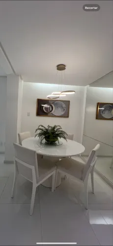 Conjunto de mesa e cadeiras (Aceito cartao)