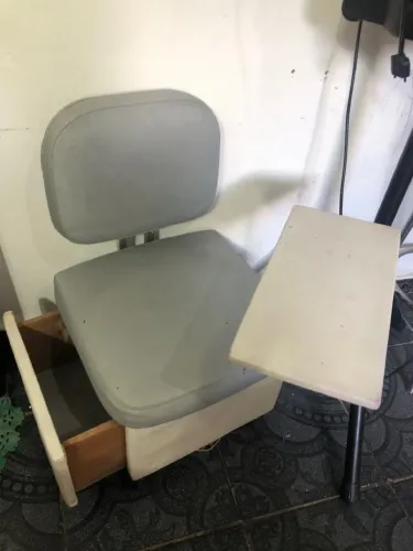 Cadeira com rodinha pra manicure