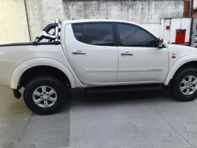 Mitsubishi L200 Triton HPE 3.2 CD TB Int.diesel AUT 2009