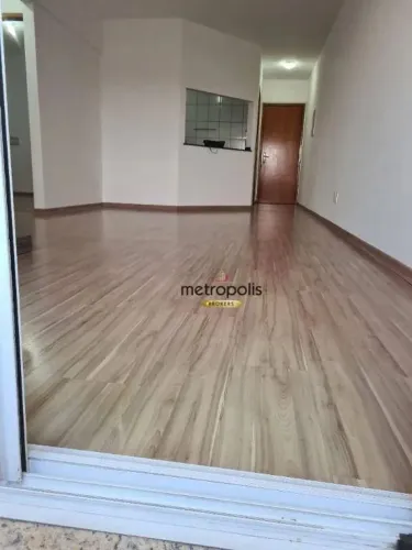 More ao lado de tudo: escolas, supermercados, bancos e academias.