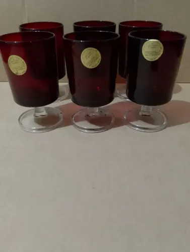 6 Taças de cristal francês Vermelho.