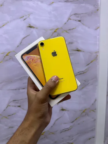 IPHONE XR AMARELO 64 GB