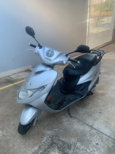 Suzuki Burgman 125 - 2008 | R$ 6.000