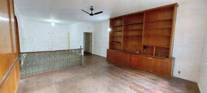 Imóvel para aluguel e venda com 191 metros quadrados com 4 quartos (01 suíte) e 01 vaga