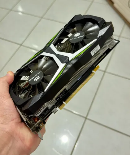 ? RTX 2060 SUPER MLLSE 8GB ? Excelente estado