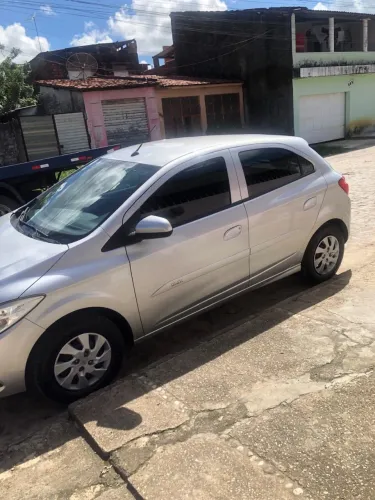 Chevrolet Onix Hatch LT 1.0 8V Flex Power Mec. 4P 2014