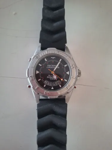 Technos Skydiver 15 ATM T205.62