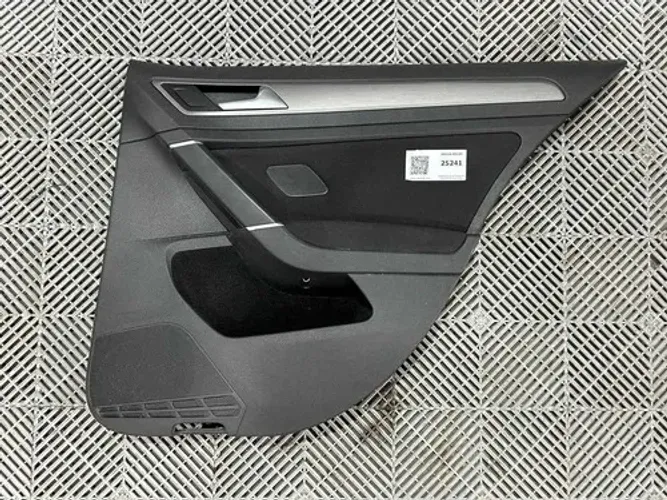 Forro De Porta Traseira Direita Vw Golf 2015 Cinza