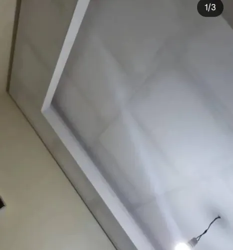 Tudo de cerviso de gesso e pintura