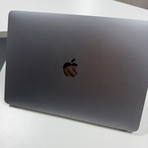 MacBook Pro M1 8GB/256SSD