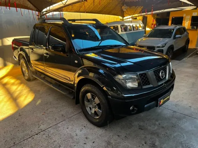 Nissan Frontier LE Attack CD 4X4 2.5 TB Die.aut 2012