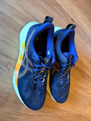 Asics Novablast 5