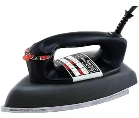 Ferro de passar roupas Black Decker cinza , novo!