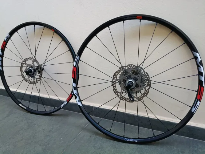 Rodas originais Shimano MT55 Disco Aro 26