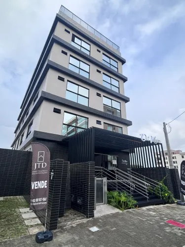 Flats em Intermares a 50m do mar
