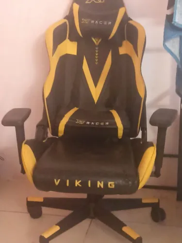 vendo cadeira gamer amarela
