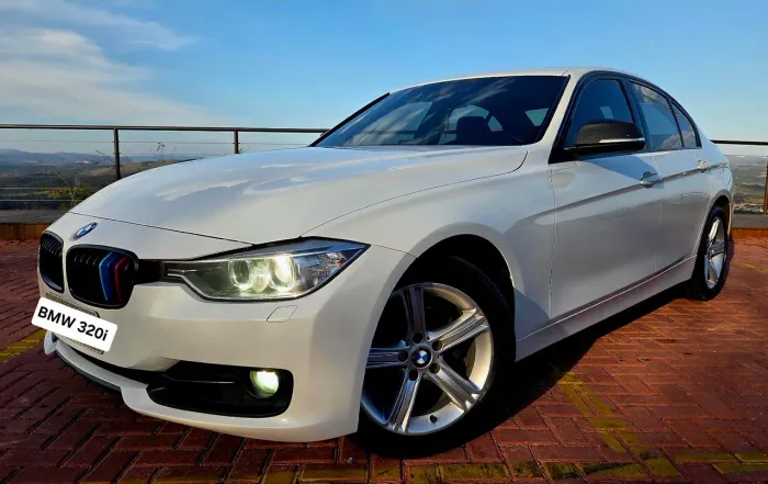 BMW 320I A 2.0 Turbo/activeflex 16V 184cv 4P 2015